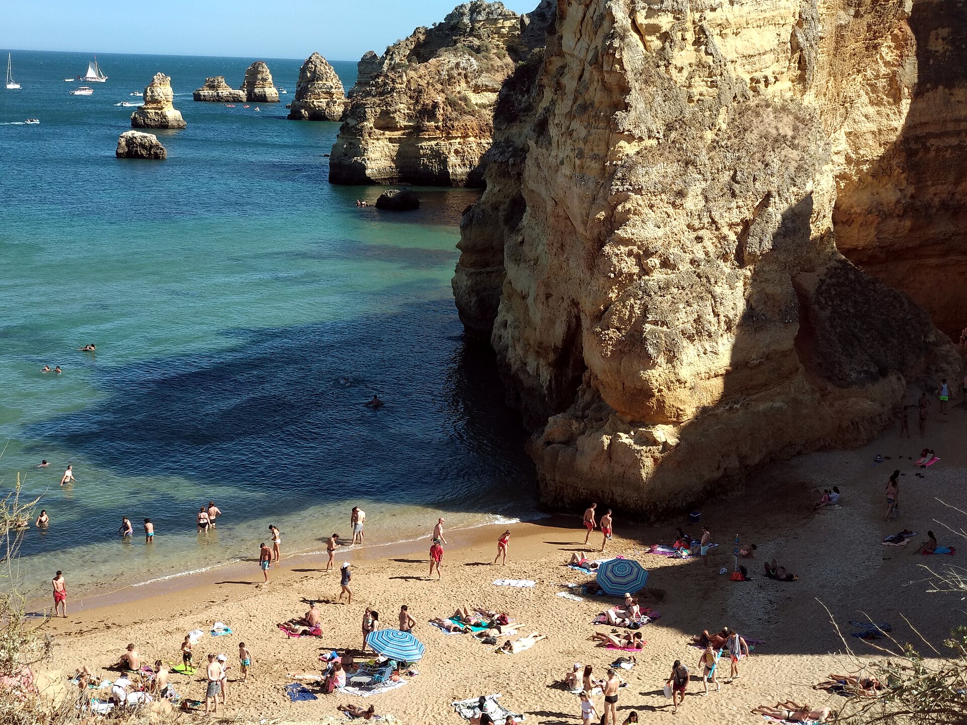 Praia Dona Ana cove with turquoise water